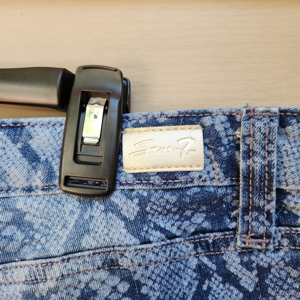 Seven7 Weekend Denim Shorts Python Indigo Snakesk… - image 7